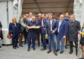 “Festa del Salame”, e Cremona diventa la patria dell’insaccato più amato del mondo