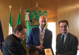 Benemerenza dalla Regione per il cittadino che ha sventato scippo a due donne ipovedenti
