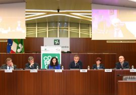 La comunicazione in Lombardia: spariscono le piccole imprese, in aumento le società di capitali