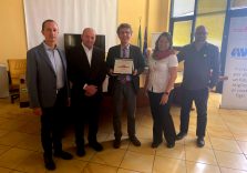“Obiettivo Sorriso”, BCC Milano dona un defibrillatore alle scuole di Bellinzago
