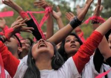 “One Billion Rising”, un miliardo di persone nelle piazze di tutto il mondo contro la violenza alle donne