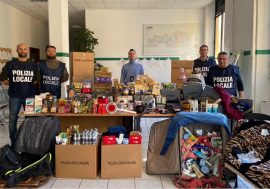 Milano, vasta operazione della Polizia locale al mercatino di viale Puglie:  recuperata refurtiva per 20 mila euro