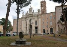 Relequie di Gesù custodite alla Chiesa Santa Croce in Gerusalemme di Roma