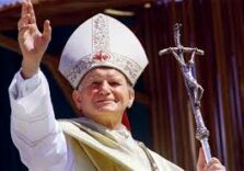 Il mondo cattolico festeggia il centesimo anniversario della nascita di Karol Józef Wojtyla, Papa Giovanni Paolo II