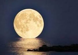 Arriva la “Luna dei Fiori”, e anche il cielo diventa magia
