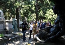 Milano, tumulate al Museo Monumentale le spoglie del giornalista Enzo Baldoni ucciso in Iraq nel 2014