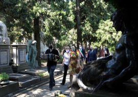 Milano, tumulate al Museo Monumentale le spoglie del giornalista Enzo Baldoni ucciso in Iraq nel 2014