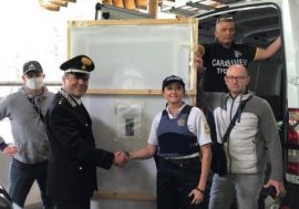 Recuperato dai Carabinieri e restituito alla Francia il Banksy rubato al Bataclan