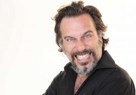 Dario Cassini mattatore all’Arena Milano Est con “Spettacolo senza glutine”