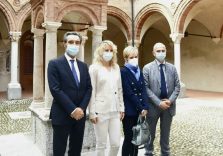 Lodi, Fontana incontra le due dottoresse che hanno rilevato il primo caso Covid a Codogno e il primo paziente italiano