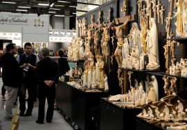 Riparte il mercato degli articoli religiosi e Bologna prepara la fiera “Devotio 2020”
