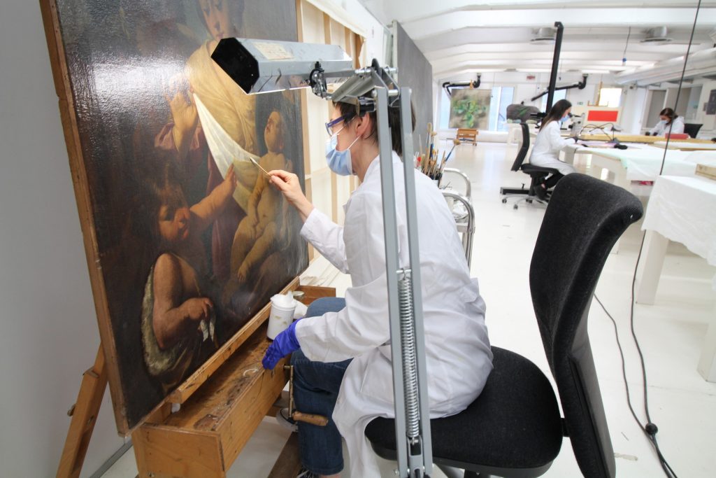 Questa immagine ha l'attributo alt vuoto; il nome del file è Milano-Frigoriferi-Milanesi-restauro-pittura-Foto-di-Metamorphosi-©-Archivio-FAI-1024x683.jpg