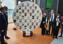 Omaggio a medici e vittime del Covid con la mostra “La voce degli occhi” all’ospedale di Bergamo