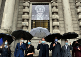 Milano chiede la liberazione di Patrick Zaki: il suo volto esposto a Palazzo Marino