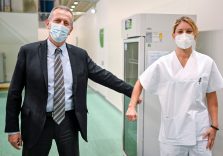 Milano, viaggio nell’ospedale in Fiera dove opera l’anestesista Annalisa Malara, la dottoressa che scoprì il paziente 1