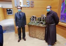 Milano, a Palazzo Lombardia mostra di presepi etnici dei frati cappuccini missionari