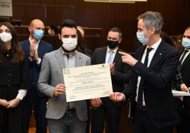 Milano, premiati in Consiglio regionale i giovani ricercatori che hanno partecipato all’iniziativa “Valutare Premia”