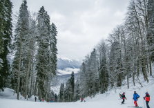 Regione Lombardia, ski-pass gratuito ai ragazzi fino a 16 anni sulle piste lombarde