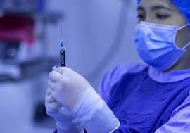 Vaccinazioni over 80: partiti i primi 11 mila sms di Regione Lombardia. Si comincia domani
