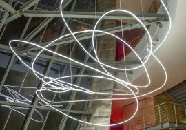 Il Museo Guggenheim di Bilbao rende omaggio al pittore Lucio Fontana