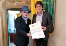 Nicola Di Bari in visita al Comune di Cologno Monzese sua città di adozione