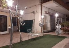 Lampioni come un’orchestra illuminano Oliveri e l’estate ha inizio nella luce