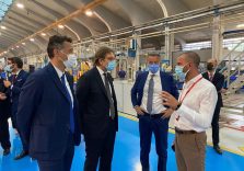 Regione Lombardia in visita alla famosa azienda di elicotteri Augusta di Vergiate