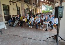 Covid, per spiegare il ruolo dell’agricoltura Coldiretti apre le porte delle cascine