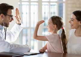 Estate e diabete: ecco i campanelli d’allarme per i ragazzi da non confondere con caldo e stanchezza