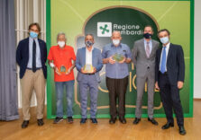Regione Lombardia con i commercianti,  premiati 117 negozi storici del Varesotto