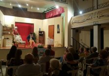 Successo di pubblico per Gli Amici del Teatro che a Diano Castello hanno presentato ‘Lo Psicanalista’