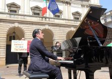 Milano, concerti per le vittime di Kabul del maestro Alberto Veronesi