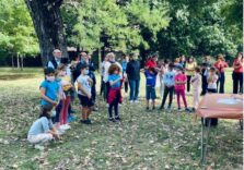 Milano, collaborazione tra Comune, scuole e cittadini per la gestione dell’area verde di via Isocrate