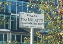 Milano, nuova piazza intitolata alla fotografa Tina Modotti