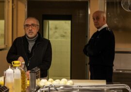 Milano, al Teatro Martinitt per il ciclo ‘Il cinema si racconta’ in scena Ariaferma con Toni Servillo e Silvio Orlando