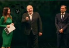 Covid, al premio ‘Lombardia è ricerca’ Gerry Scotti ricorda: un anno fa ero in terapia intensiva, lo ricordo a chi nega