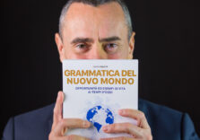 Cento settimane di coronavirus: il libro ‘Grammatica del Nuovo Mondo’ racconta  com’è cambiato il linguaggio in due anni