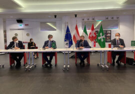 Passaggio di consegne tra Lombardia e Tirolo per la presidenza ‘Arge Alp’