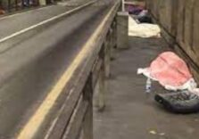 Milano, Servizi sociali e Polizia locale invitano i senza dimora dei tunnel della Centrale a spostarsi in località adeguate