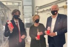 Milano, buona e controllata ‘l’acqua del sindaco’ in brik ecologici diventa a porter