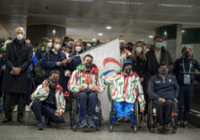 Da Pechino a Milano arrivata alla Malpensa la bandiera paralimpica