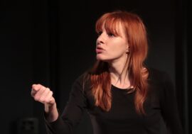 Roma, Carlotta Sfolgori al Fortezza Est porta in scena ‘Fili di Rame’