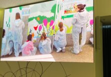 Milano, ospitati in Regione gli studenti di Cologno Monzese che hanno recuperato le superfici vandalizzate con murales “New Liberty”