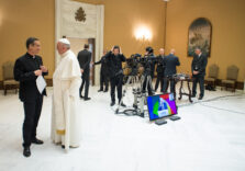 Papa Francesco e il Cinema: racconti, curiosità e aneddoti di monsignor Dario  Viganò cineasta del Santo Padre