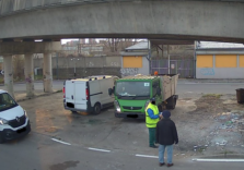 Milano, scoperto dalla Polizia locale trasporto illecito di rifiuti in discarica grazie alla complicità di un dipendente