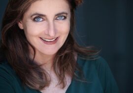 Francesca Reggiani protagonista all’Arena Milano Est con lo spettacolo ‘Gatta Morta’