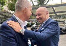 Marotta inaugura il ritorno del calciomercato al Gallia: sul web l’amichevole incontro con il giornalista Pierfrancesco Gallizzi