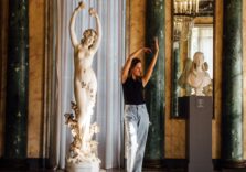 Alla Galleria d’Arte Moderna di Milano la mostra delle opere di Andrea Bowers