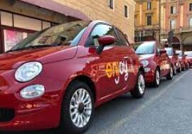 Milano, a Palazzo Marino presentata la nuova flotta elettrica del Car Sharing di Enjoy