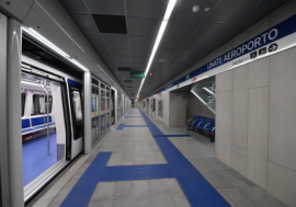 Milano, la M4 chiusa per 30 giorni per testare su tutta la linea i 47 treni della flotta